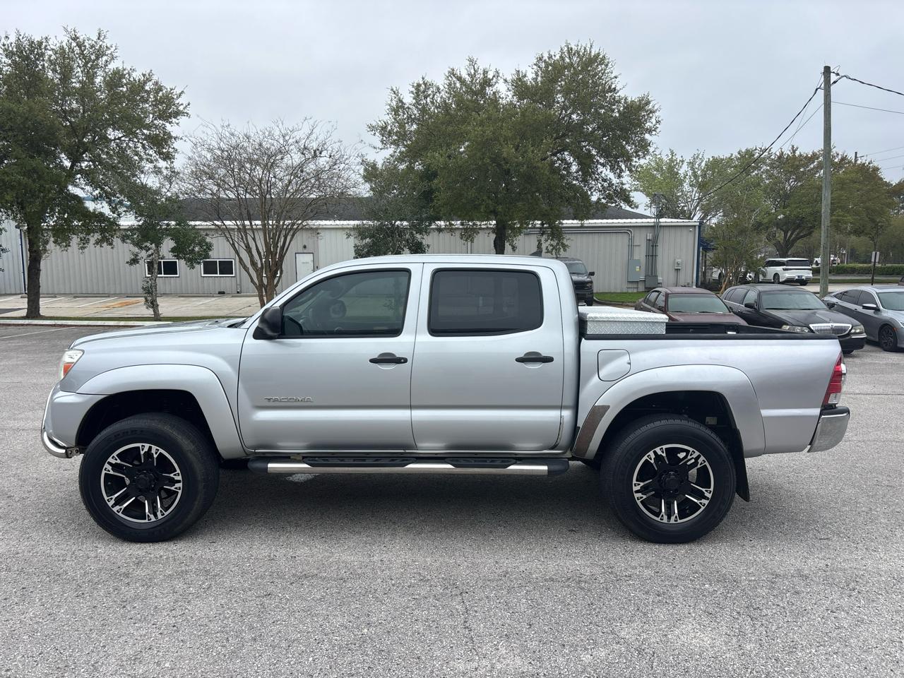 Toyota Tacoma PreRunner Double Cab V6 Auto 2WD 2012