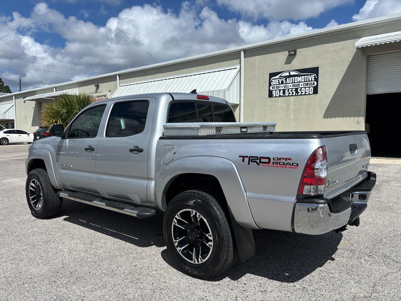 Toyota Tacoma PreRunner Double Cab V6 Auto 2WD 2012