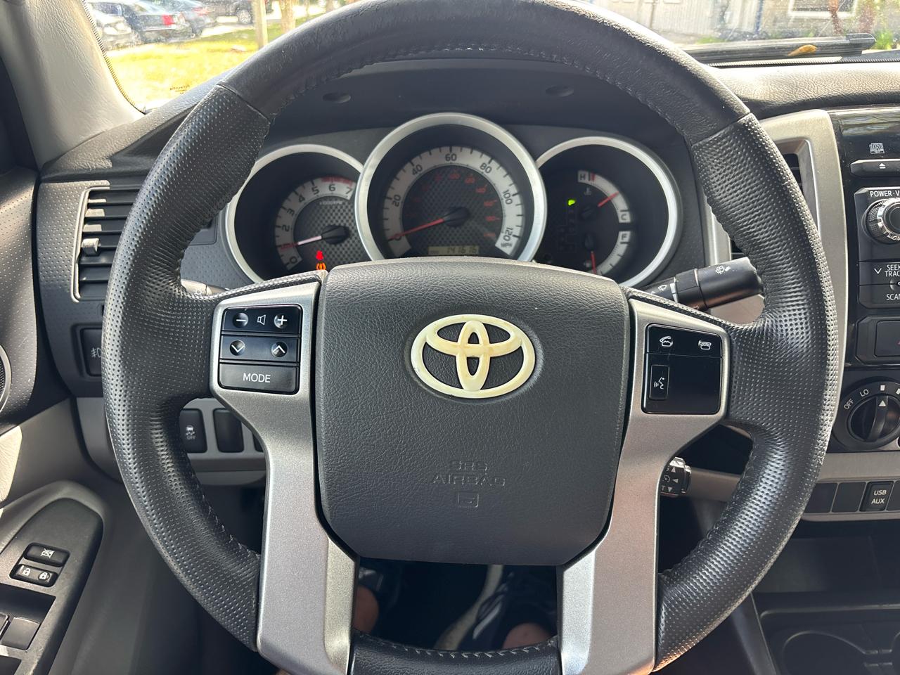 Toyota Tacoma PreRunner Double Cab V6 Auto 2WD 2012