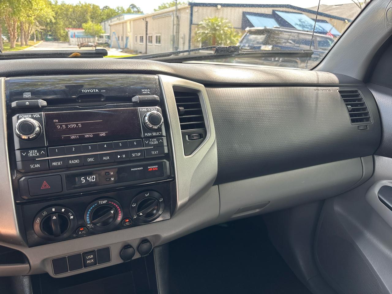 Toyota Tacoma PreRunner Double Cab V6 Auto 2WD 2012