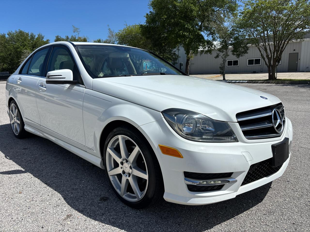 Mercedes-Benz C-Class C250 Luxury Sedan 2014