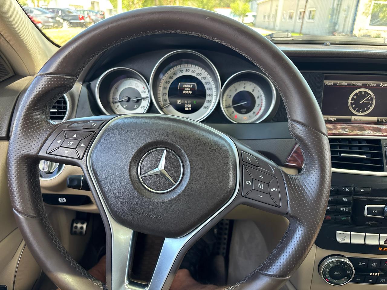 Mercedes-Benz C-Class C250 Luxury Sedan 2014