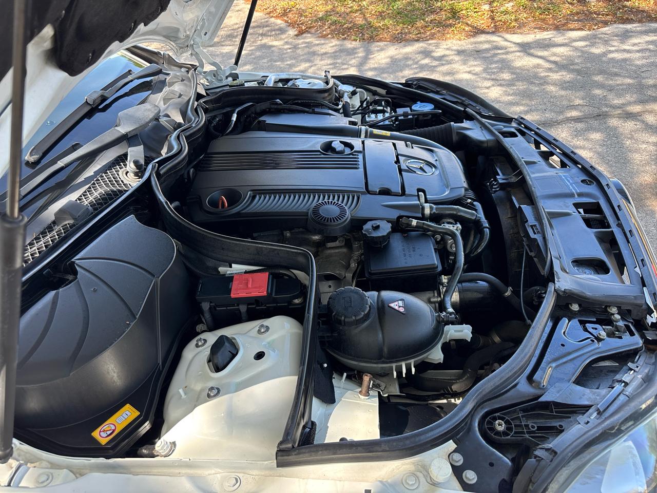 Mercedes-Benz C-Class C250 Luxury Sedan 2014