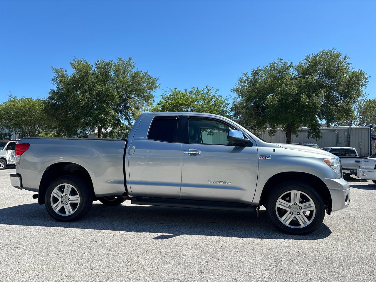 Toyota Tundra Limited 5.7L FFV Double Cab 4WD 2010