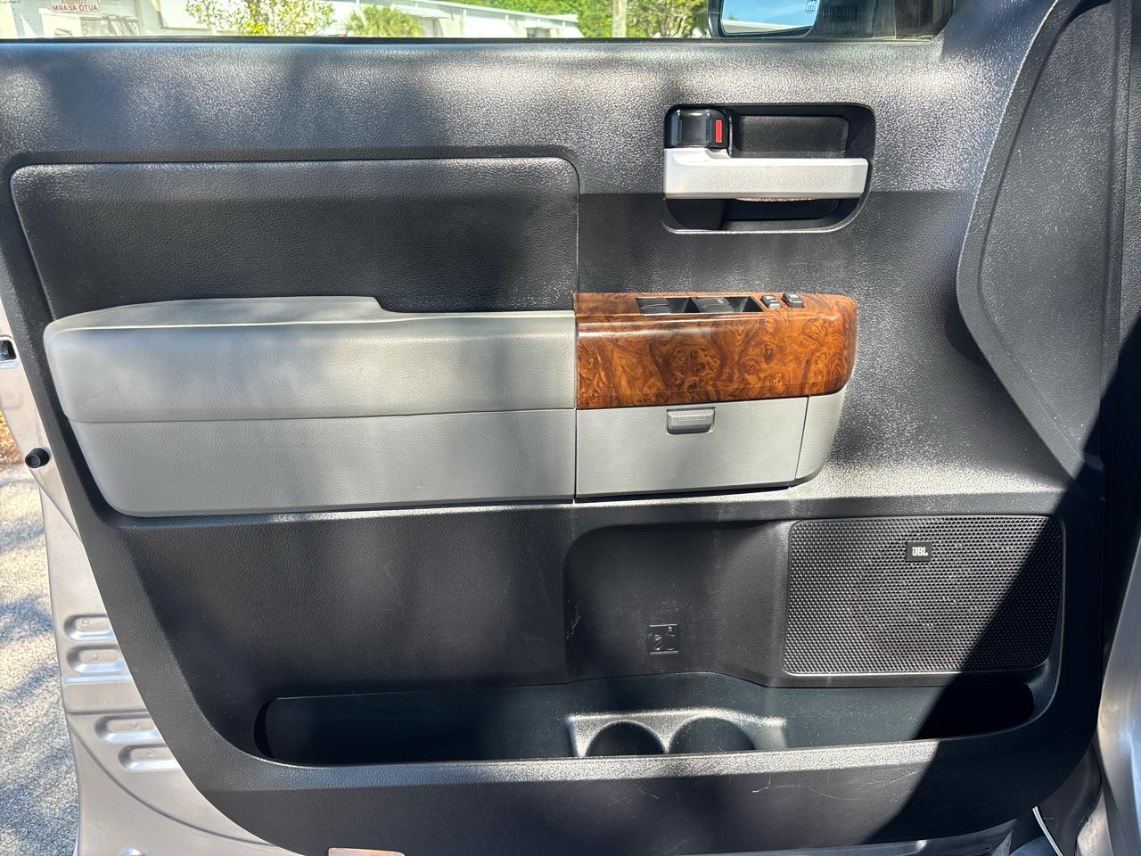 Toyota Tundra Limited 5.7L FFV Double Cab 4WD 2010