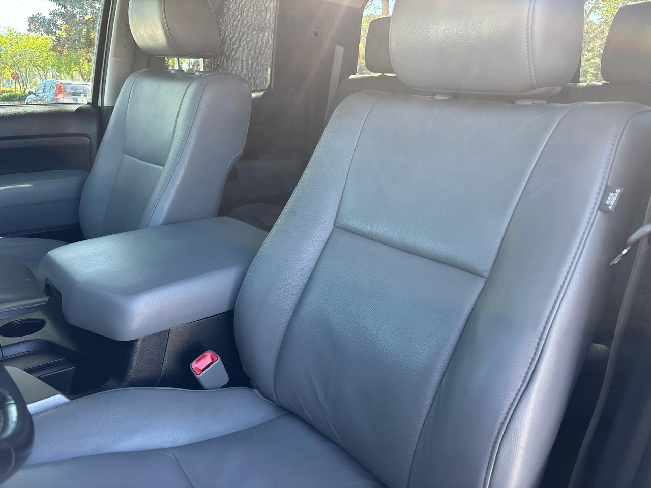 Toyota Tundra Limited 5.7L FFV Double Cab 4WD 2010