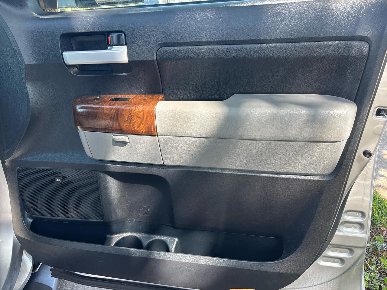 Toyota Tundra Limited 5.7L FFV Double Cab 4WD 2010