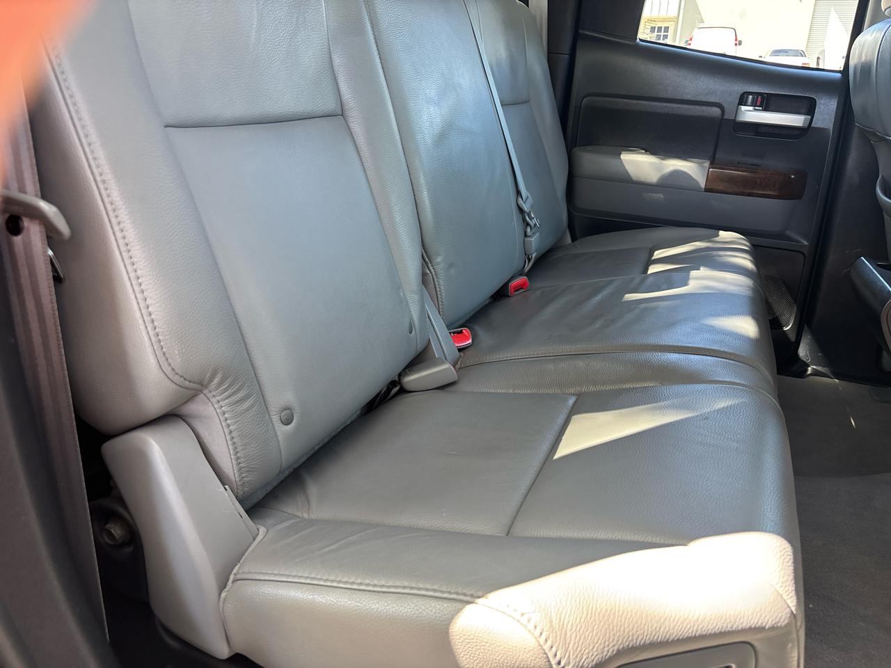 Toyota Tundra Limited 5.7L FFV Double Cab 4WD 2010
