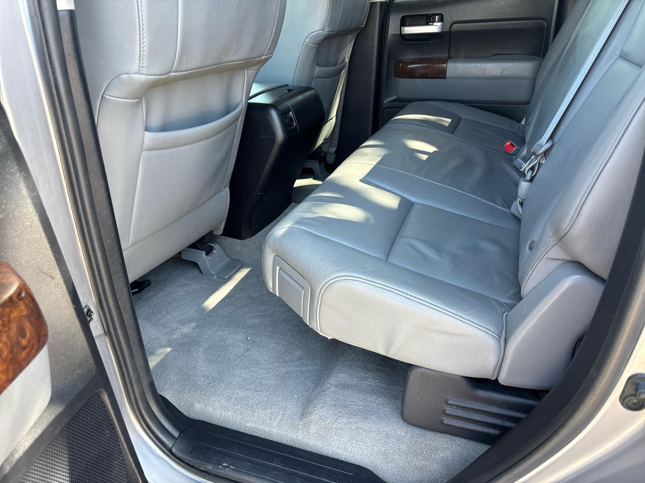 Toyota Tundra Limited 5.7L FFV Double Cab 4WD 2010