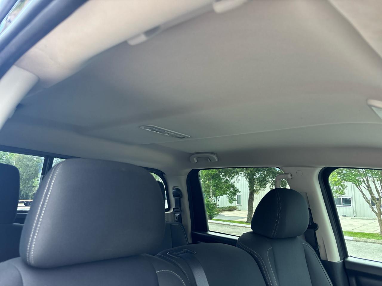 Nissan Titan SV Crew Cab 4WD 2018