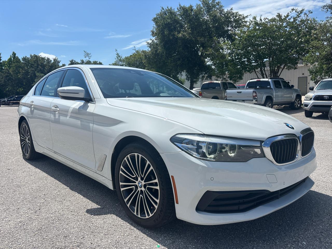 BMW 5-Series 530i 2019