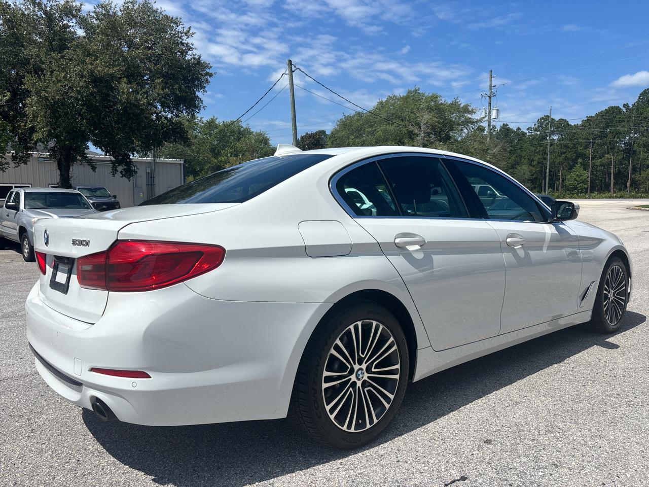 BMW 5-Series 530i 2019