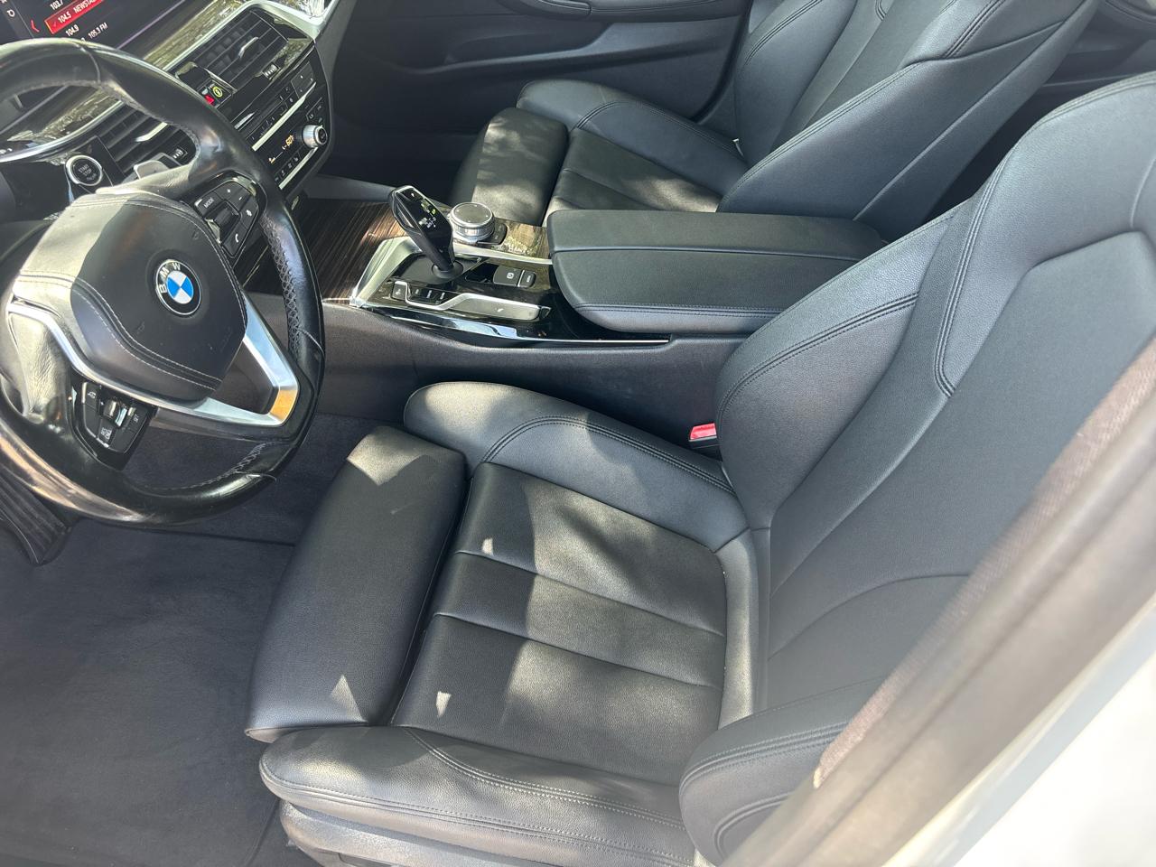 BMW 5-Series 530i 2019