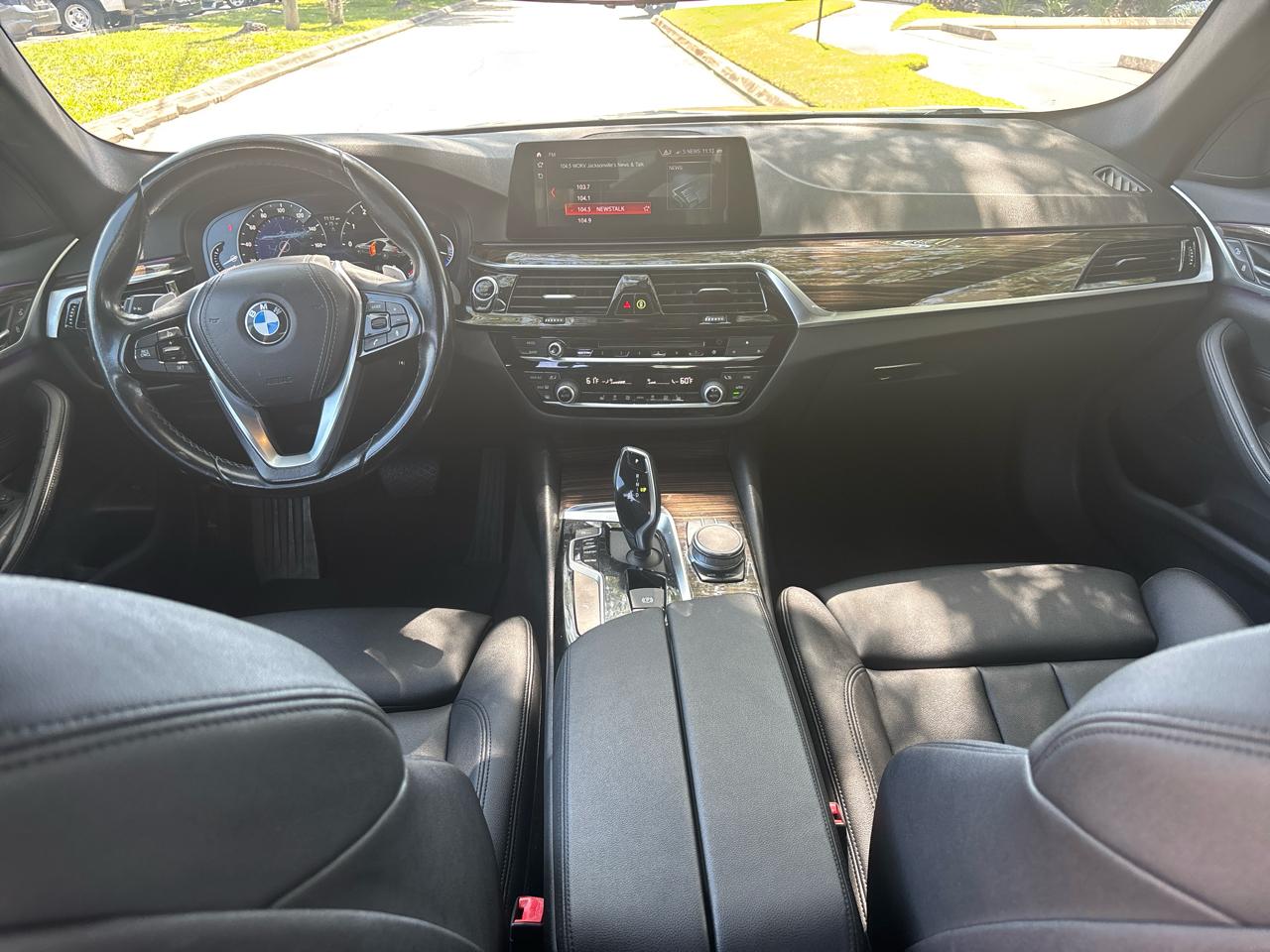 BMW 5-Series 530i 2019