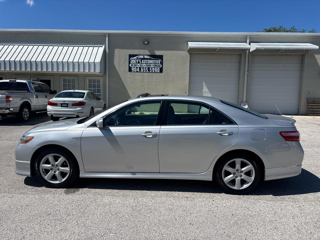 Toyota Camry SE 5-Spd AT 2008