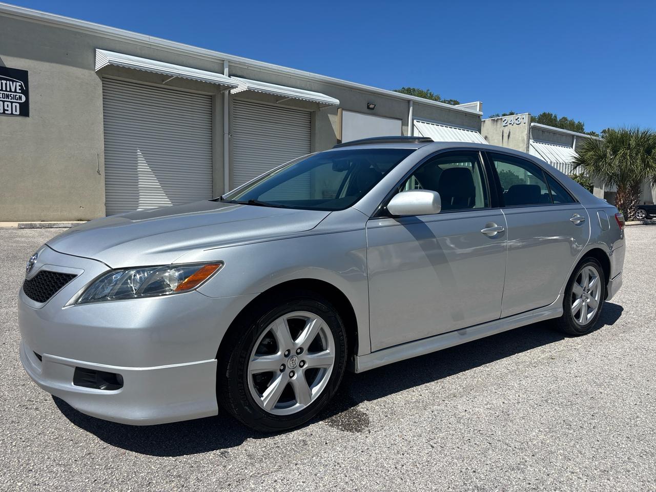 Toyota Camry SE 5-Spd AT 2008