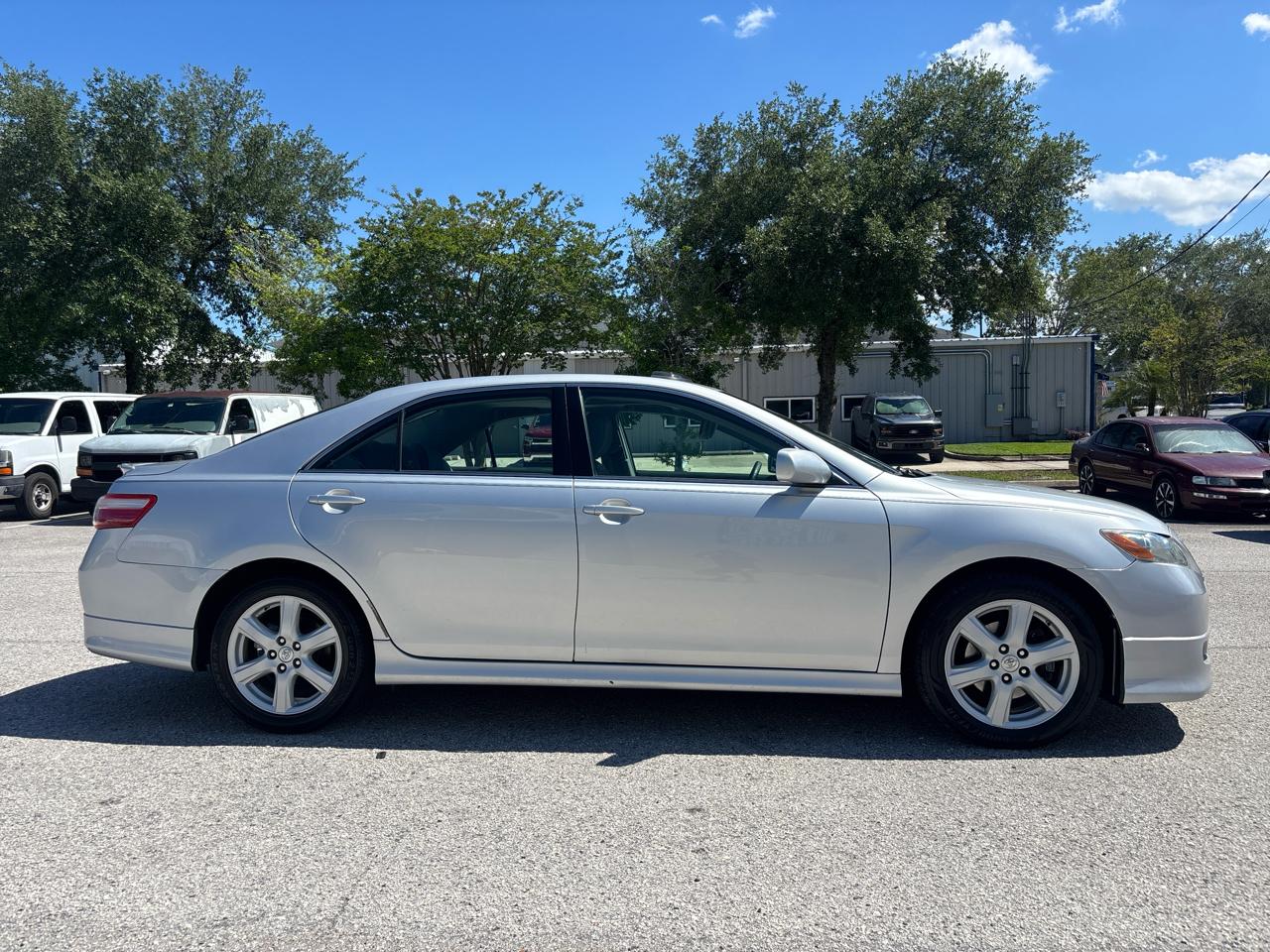 Toyota Camry SE 5-Spd AT 2008