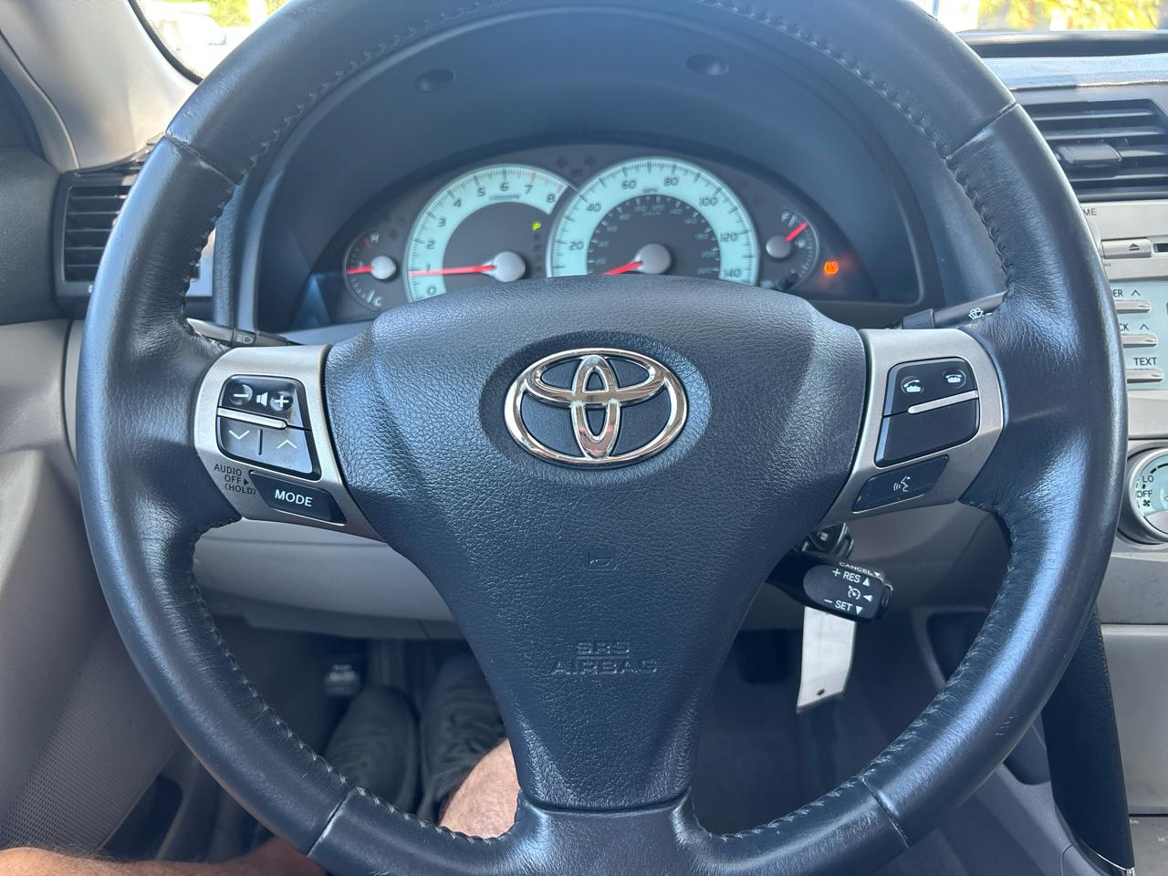 Toyota Camry SE 5-Spd AT 2008
