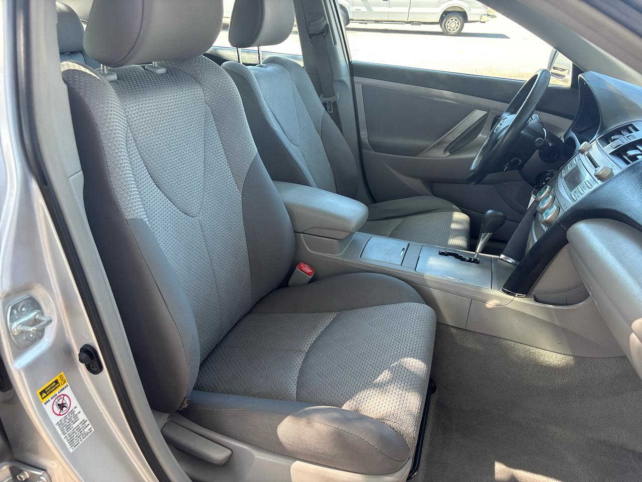 Toyota Camry SE 5-Spd AT 2008