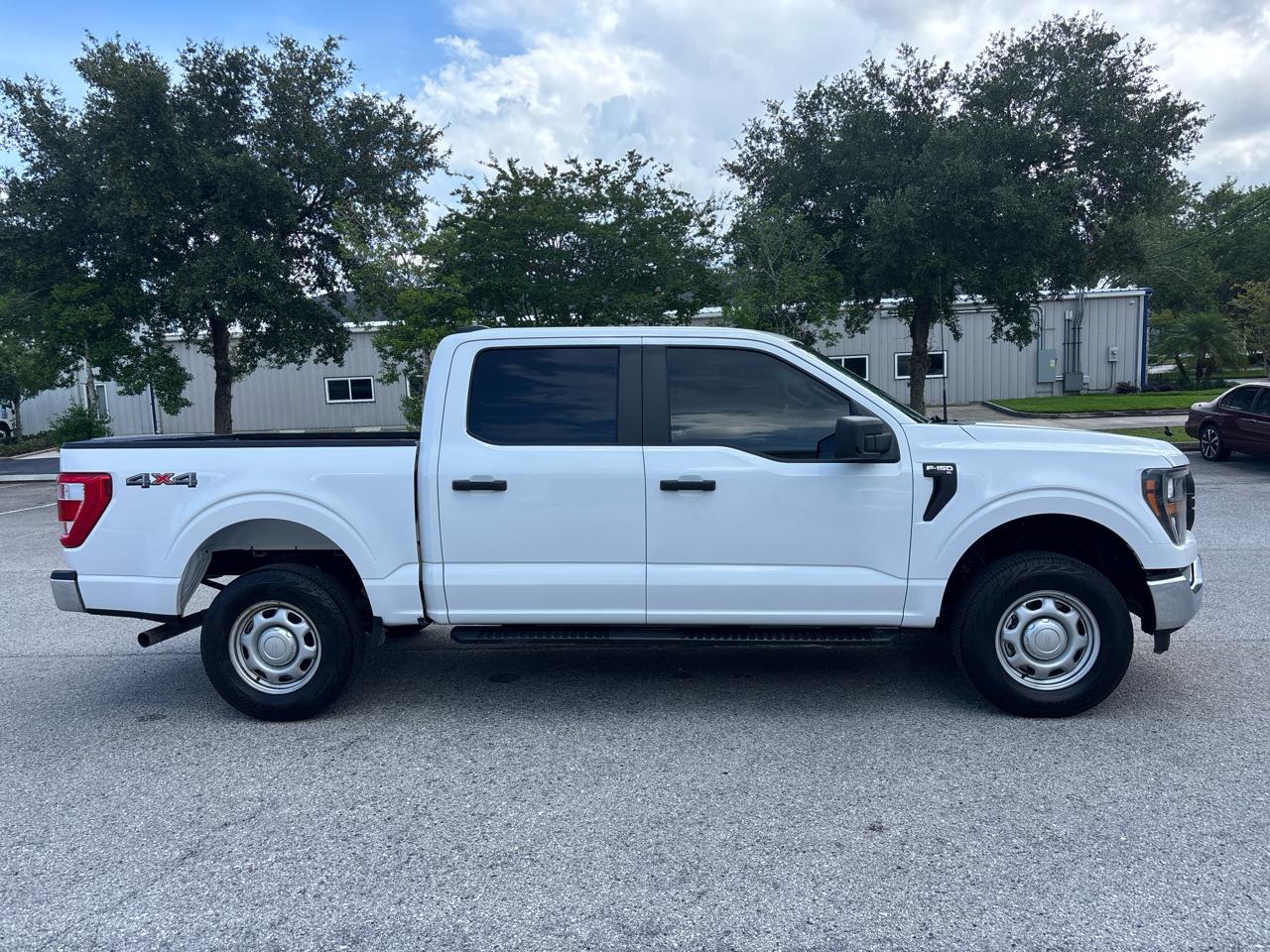 Ford F-150 4WD SuperCrew 145" XL 2023