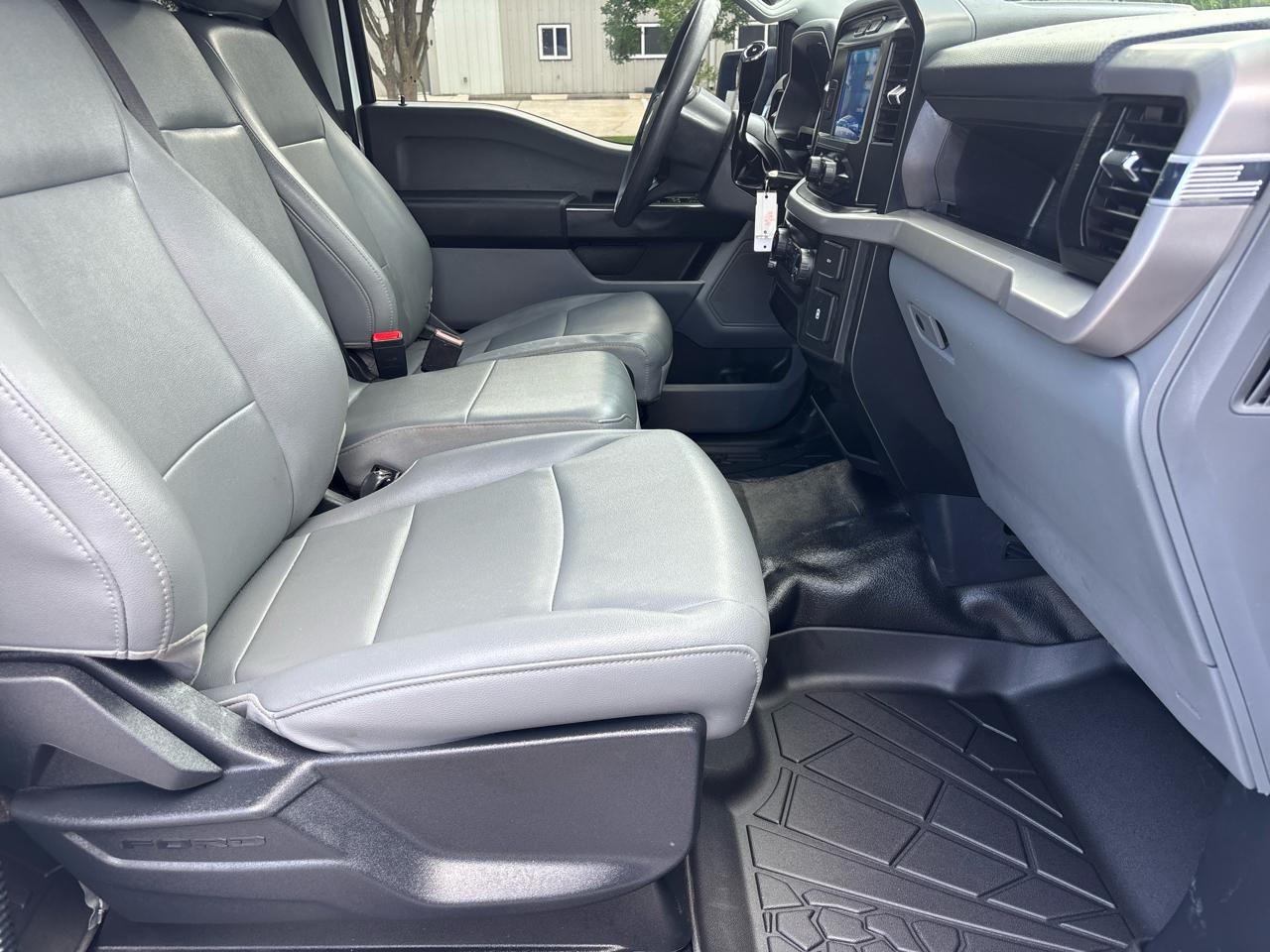 Ford F-150 4WD SuperCrew 145" XL 2023