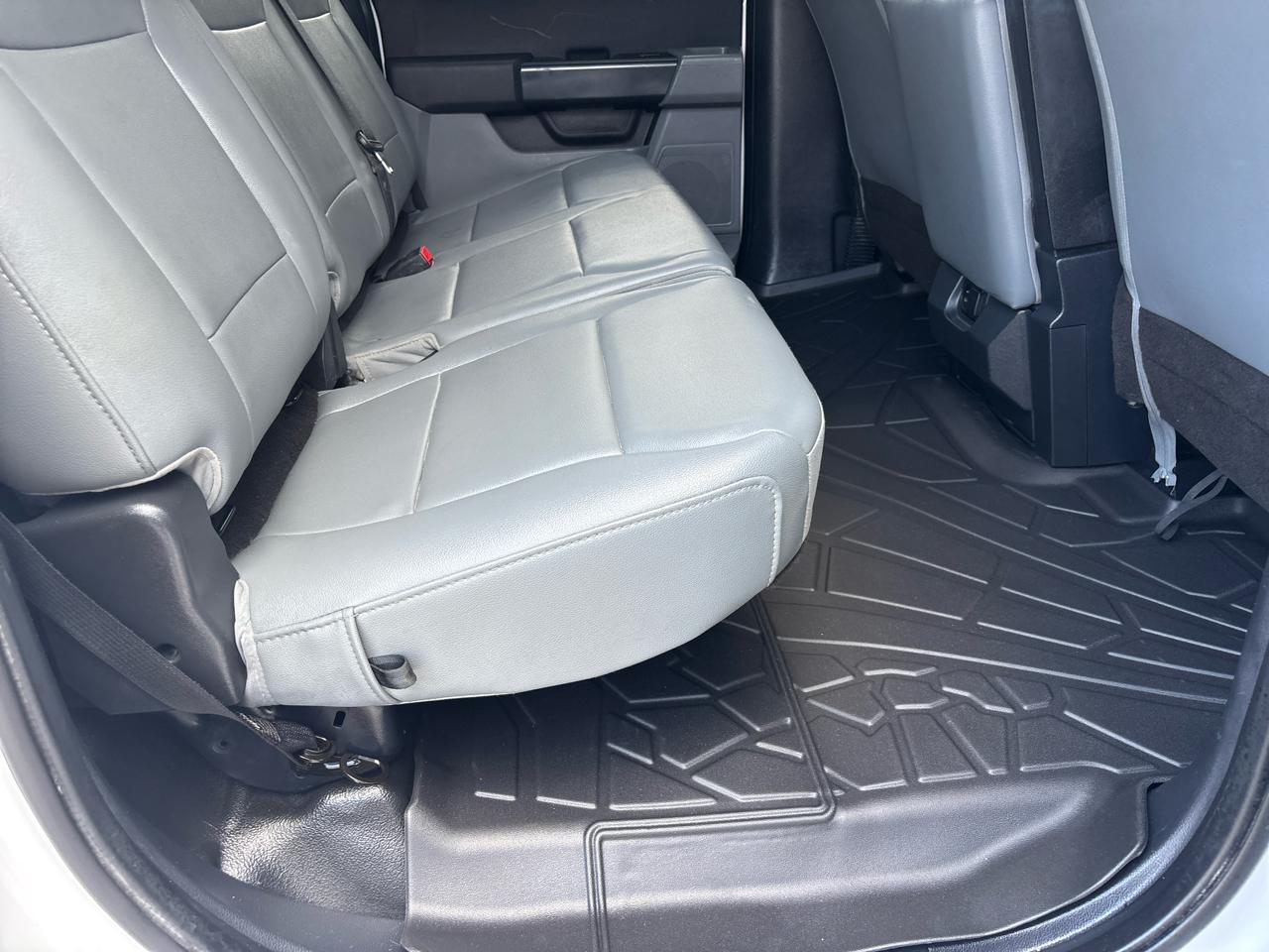 Ford F-150 4WD SuperCrew 145" XL 2023