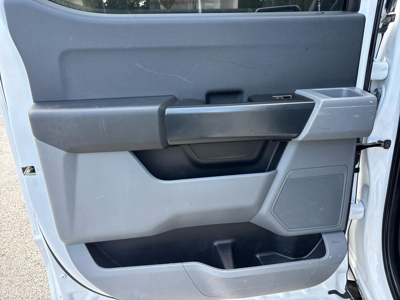 Ford F-150 4WD SuperCrew 145" XL 2023