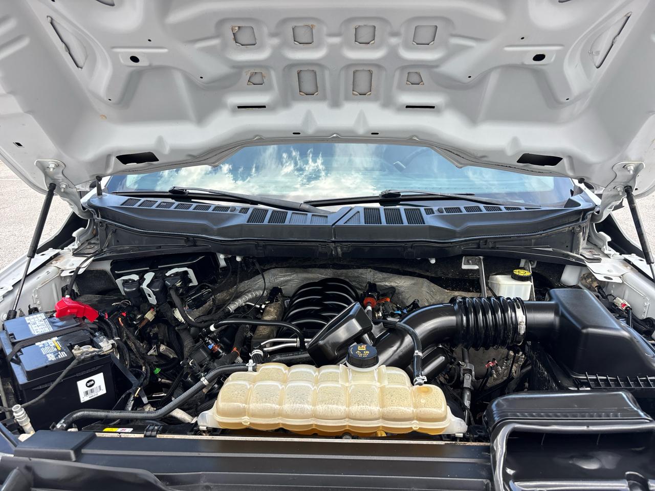 Ford F-150 4WD SuperCrew 145" XL 2023