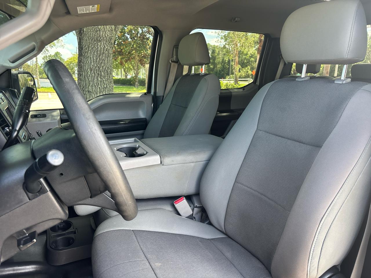 Ford F-150 2WD SuperCrew 139" XL 2017