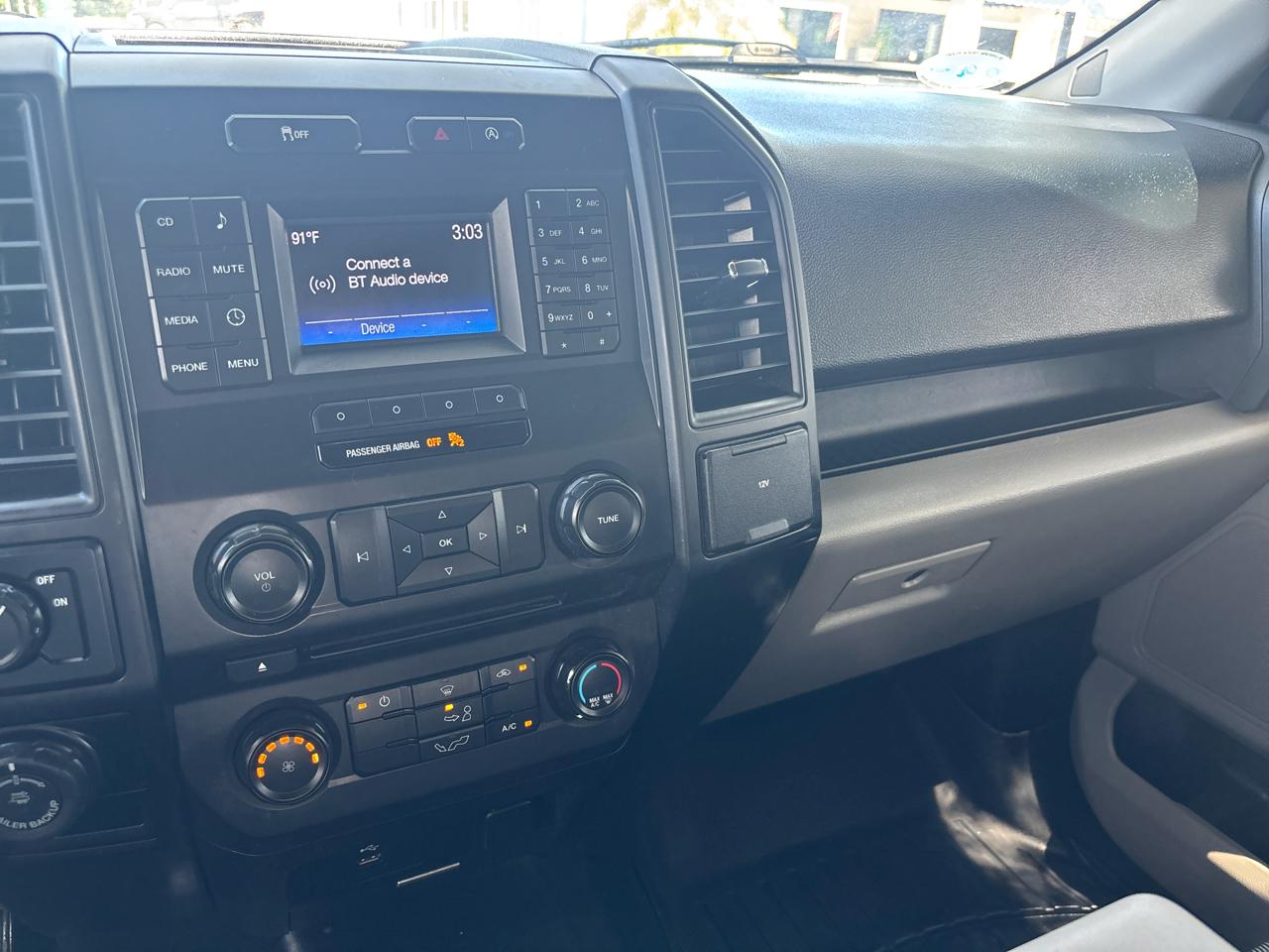 Ford F-150 2WD SuperCrew 139" XL 2017
