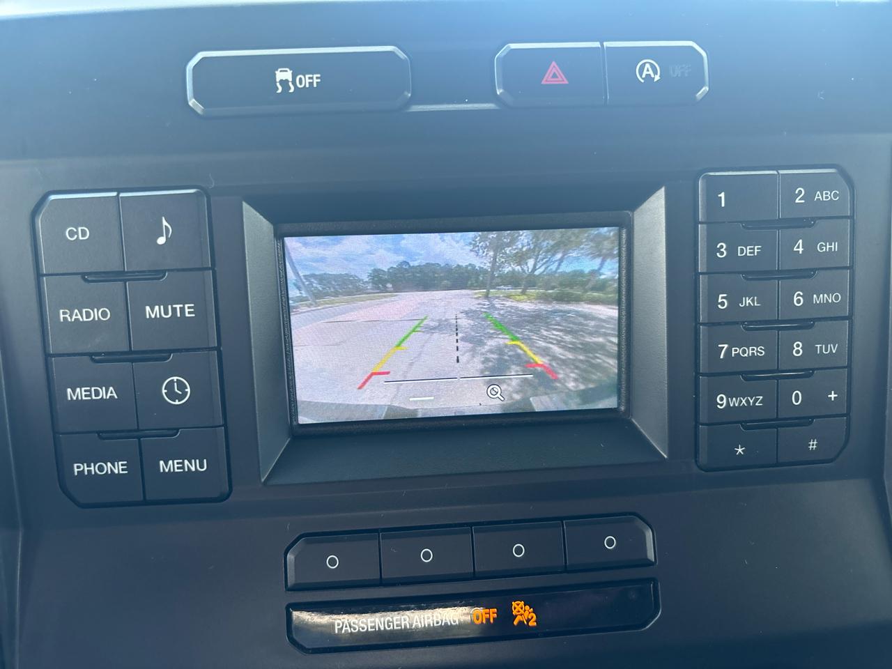 Ford F-150 2WD SuperCrew 139" XL 2017
