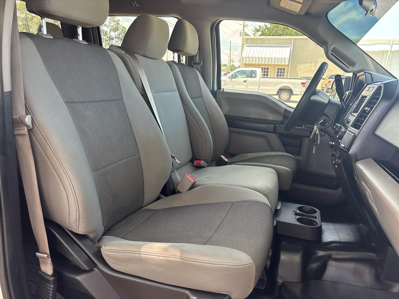 Ford F-150 2WD SuperCrew 139" XL 2017