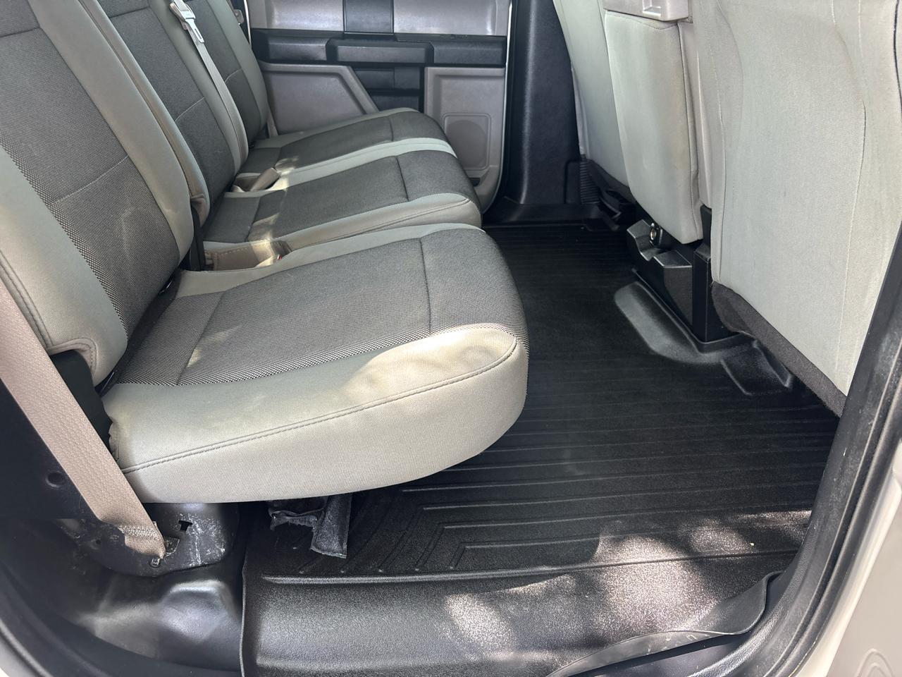 Ford F-150 2WD SuperCrew 139" XL 2017