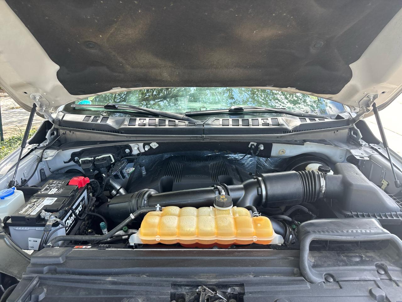 Ford F-150 2WD SuperCrew 139" XL 2017