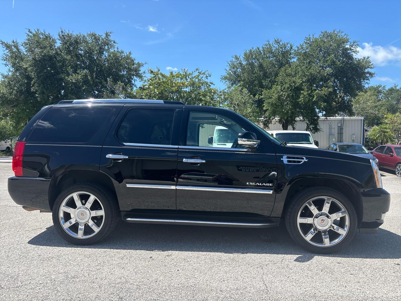Cadillac Escalade Luxury AWD 2014