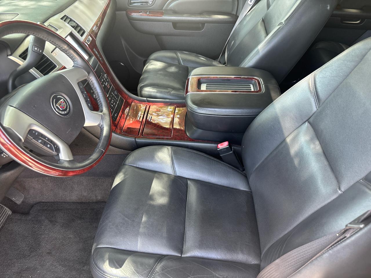 Cadillac Escalade Luxury AWD 2014