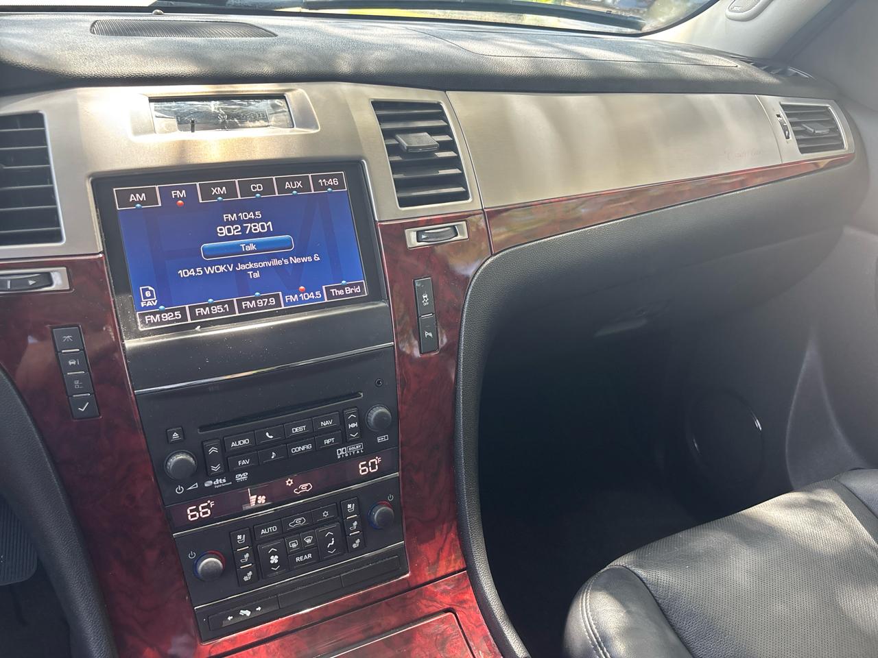 Cadillac Escalade Luxury AWD 2014