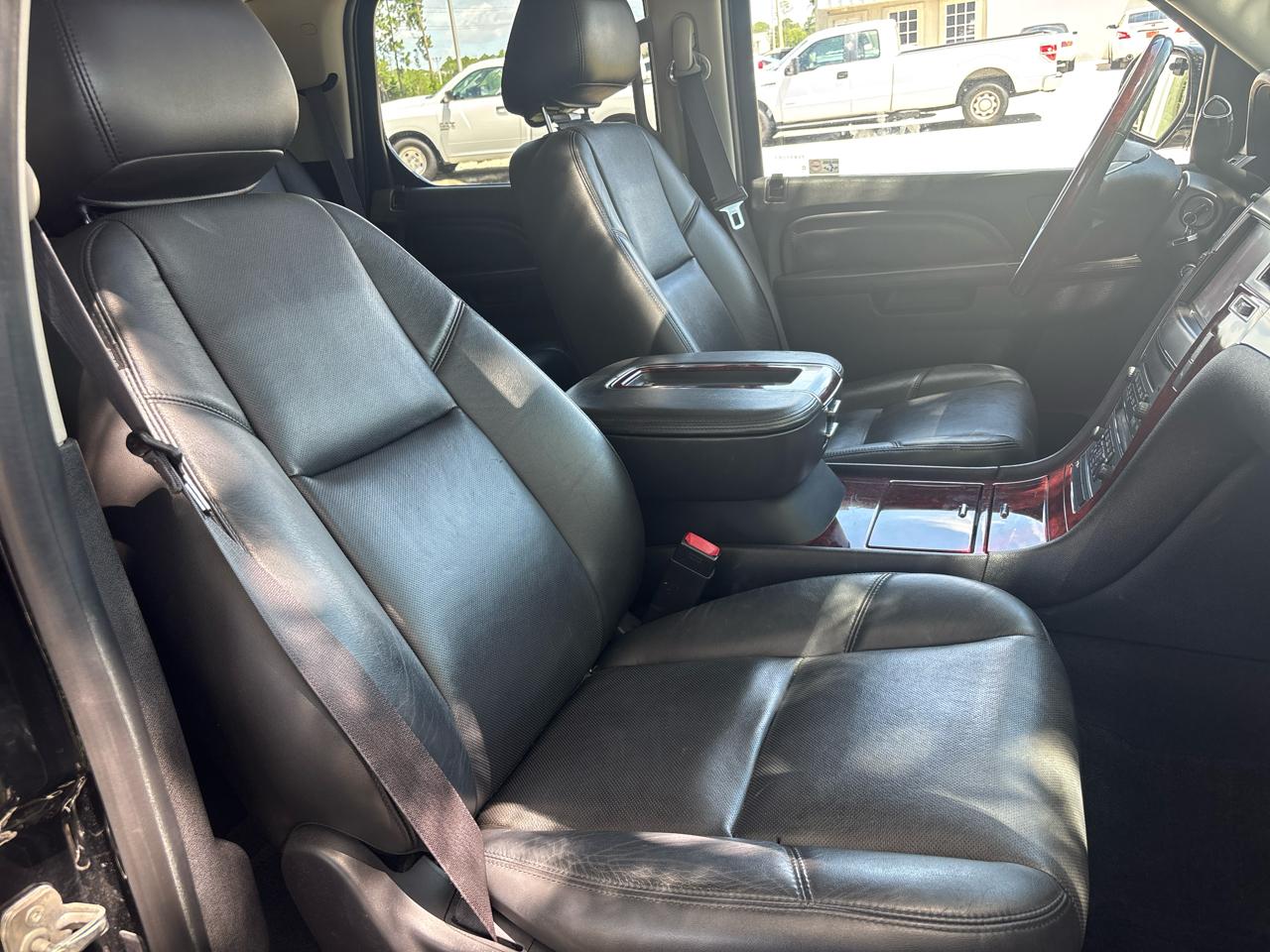 Cadillac Escalade Luxury AWD 2014