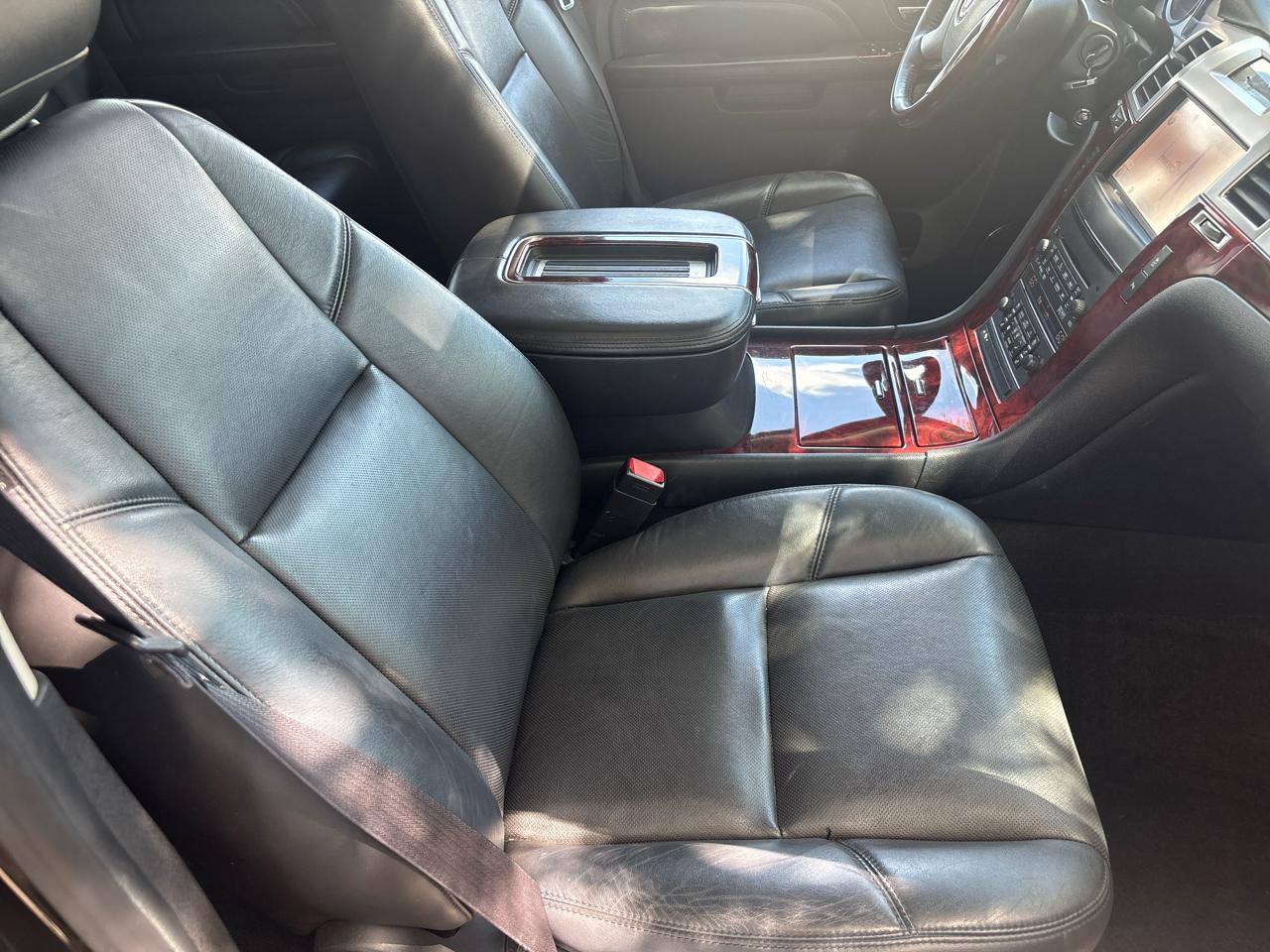 Cadillac Escalade Luxury AWD 2014