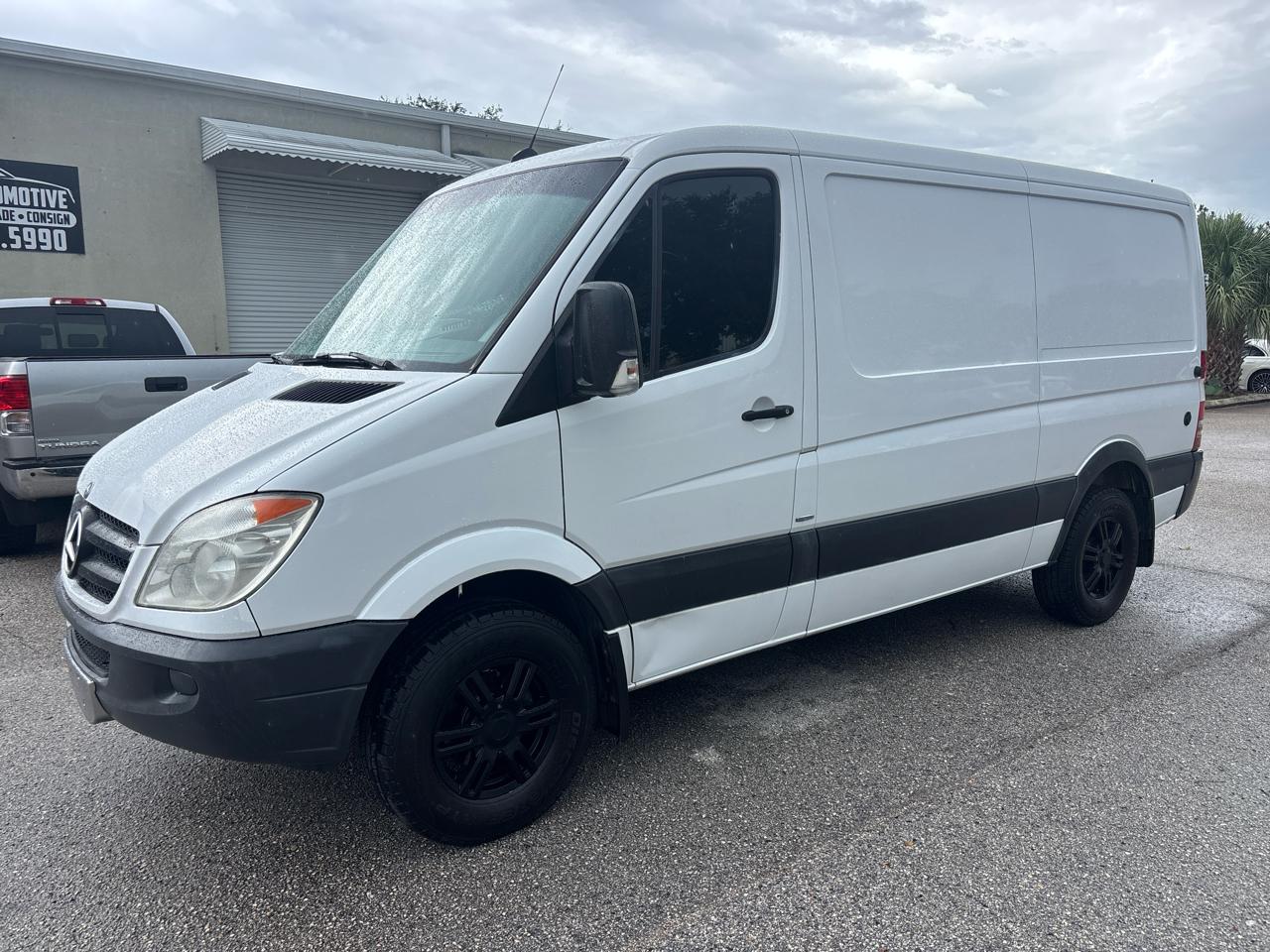 Mercedes-Benz Sprinter 2500 High Roof 144-in. WB 2013