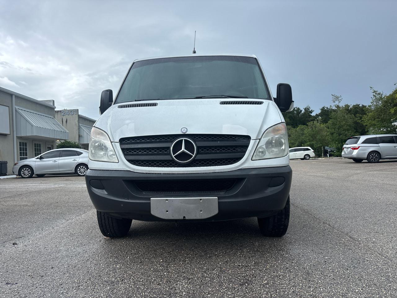 Mercedes-Benz Sprinter 2500 High Roof 144-in. WB 2013