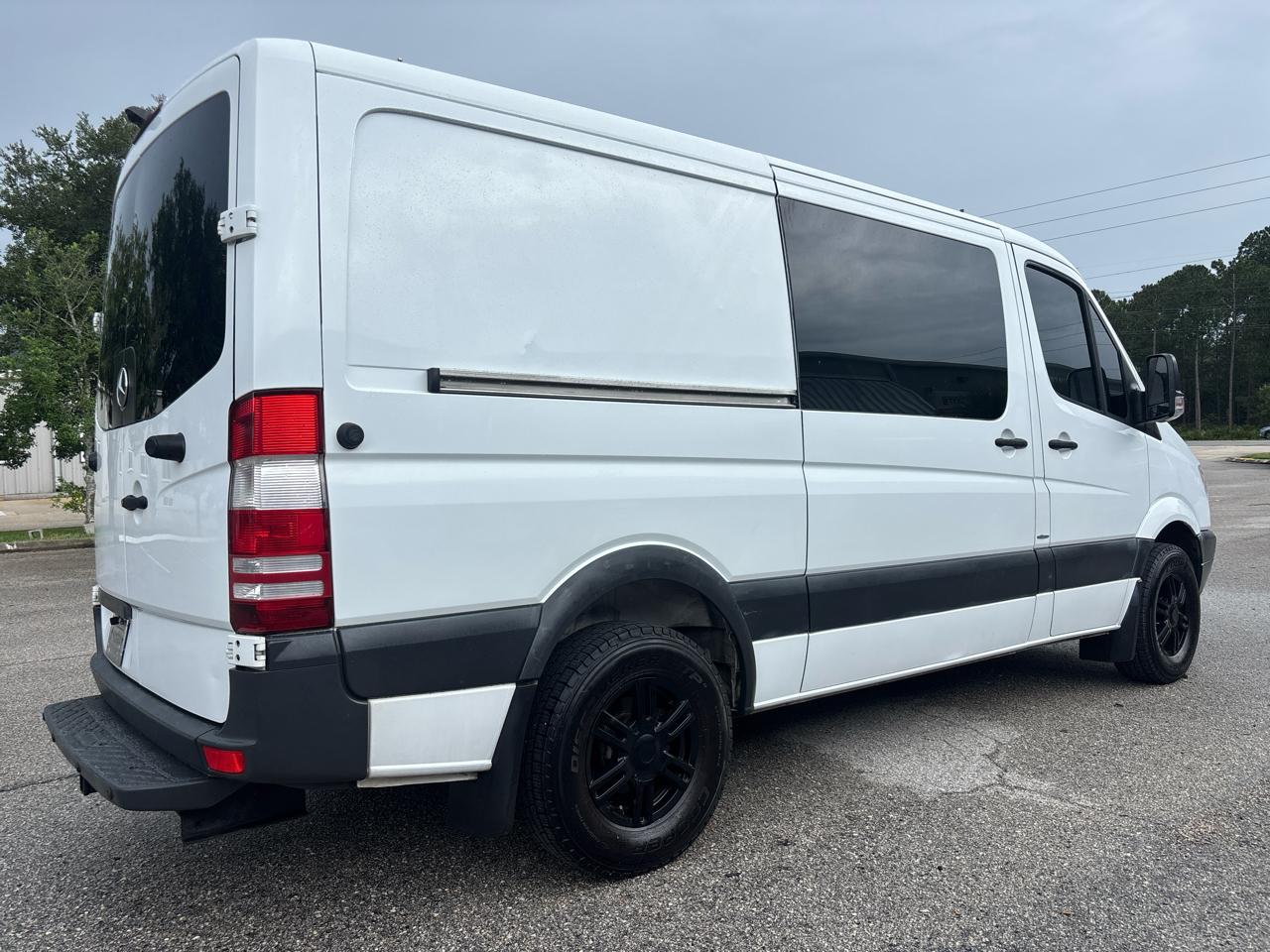 Mercedes-Benz Sprinter 2500 High Roof 144-in. WB 2013