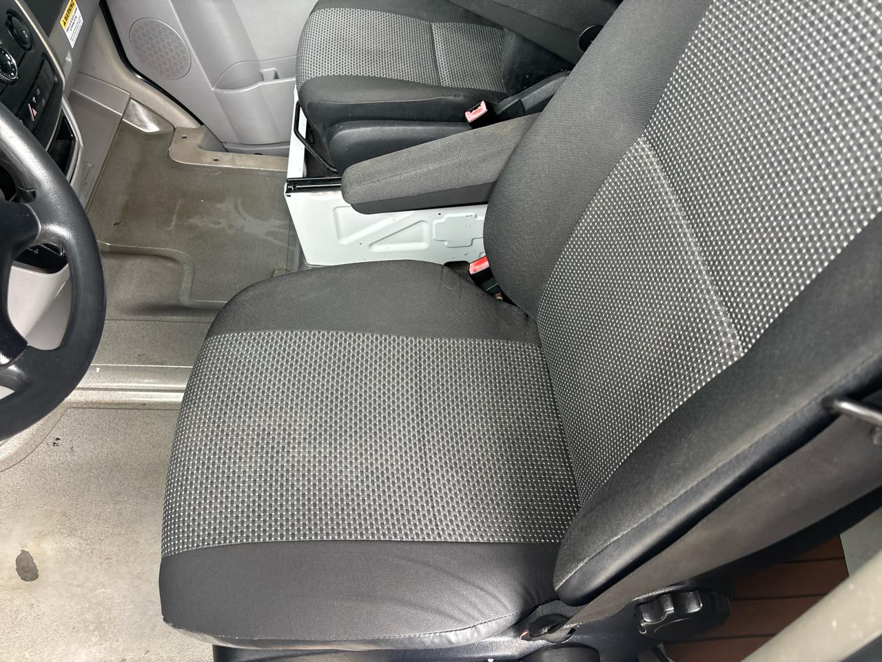 Mercedes-Benz Sprinter 2500 High Roof 144-in. WB 2013