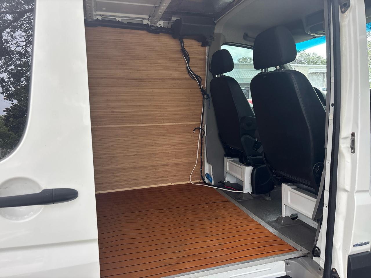 Mercedes-Benz Sprinter 2500 High Roof 144-in. WB 2013