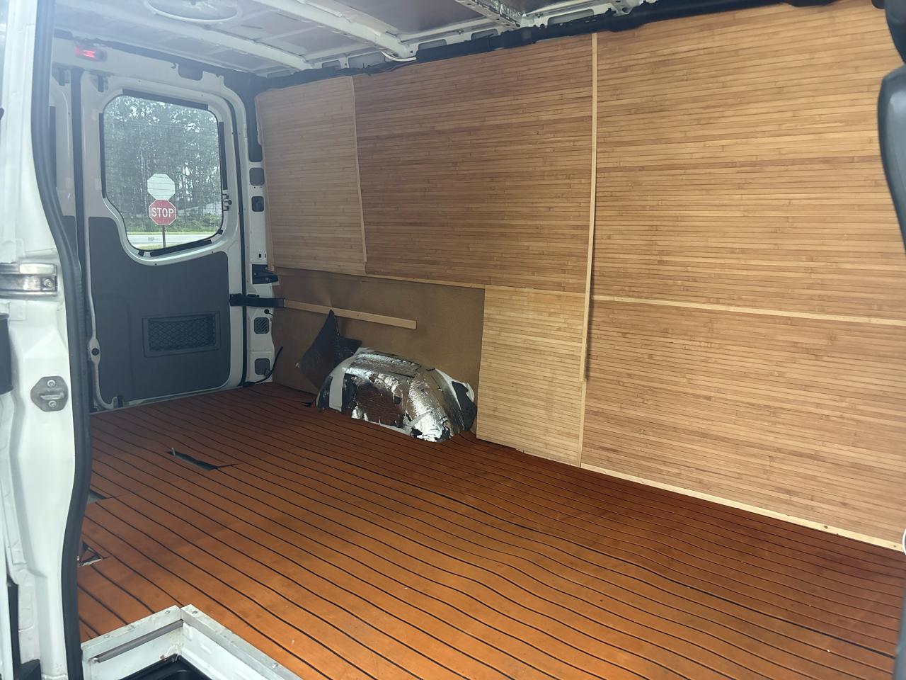 Mercedes-Benz Sprinter 2500 High Roof 144-in. WB 2013