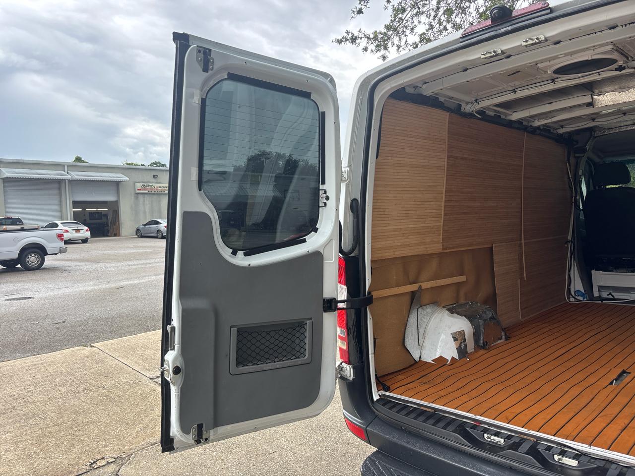 Mercedes-Benz Sprinter 2500 High Roof 144-in. WB 2013