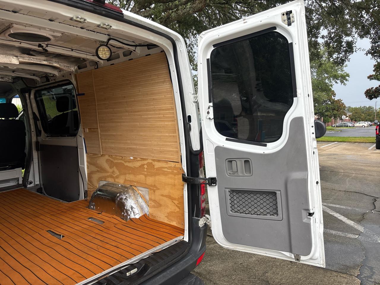 Mercedes-Benz Sprinter 2500 High Roof 144-in. WB 2013