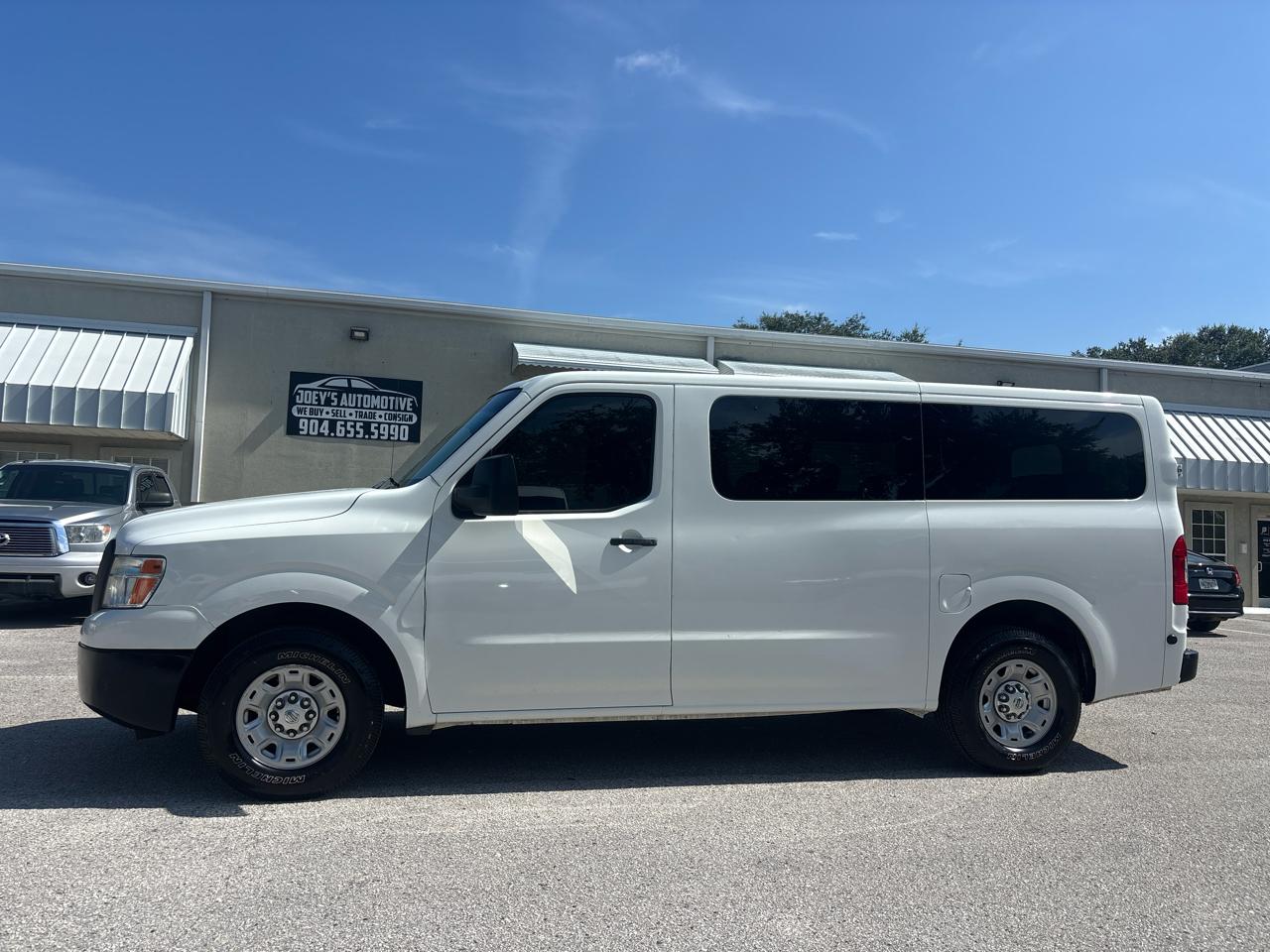 2013 Nissan NV Passenger 3500 S V6