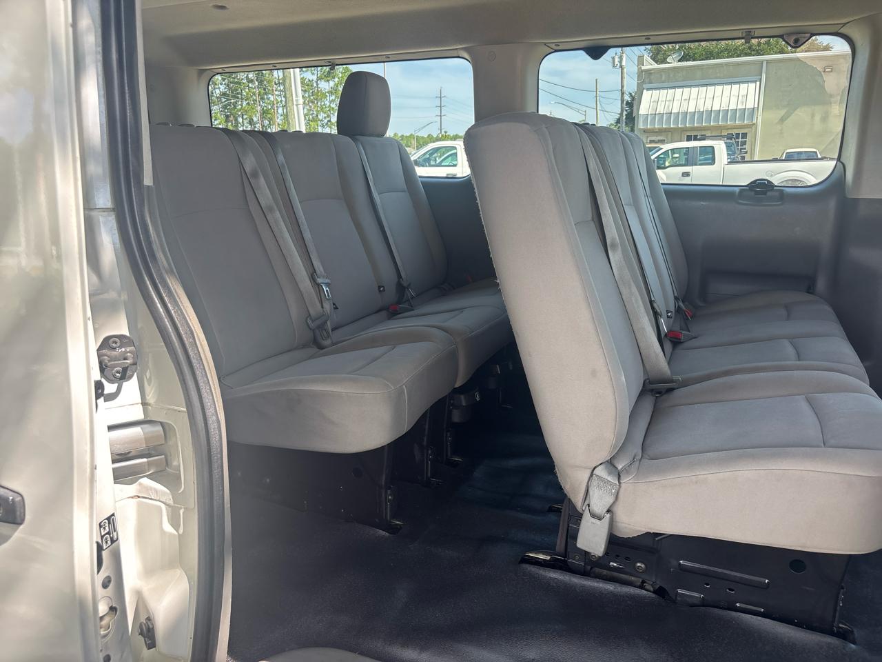 Nissan NV Passenger 3500 S V6 2013