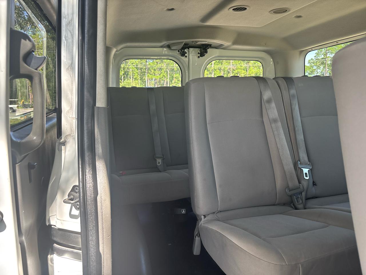 Nissan NV Passenger 3500 S V6 2013